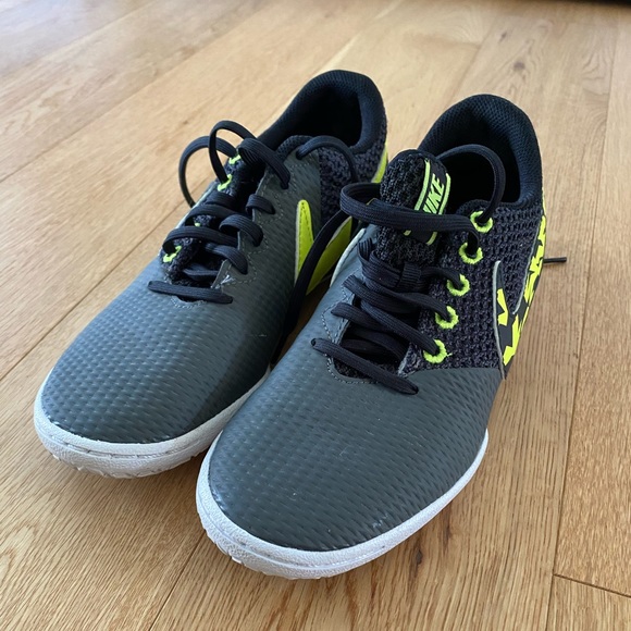 Nike Indoor Soccer Shoes - Picture 2 of 2